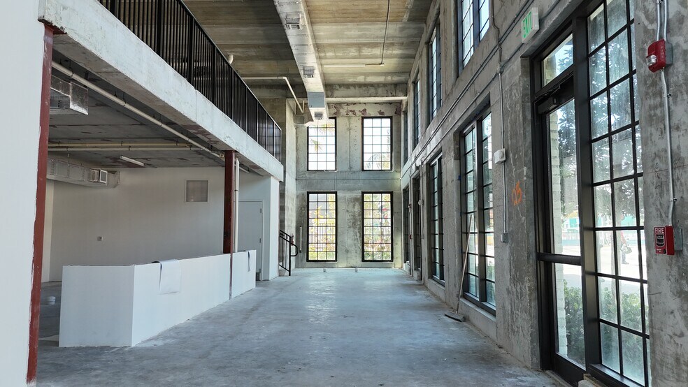 More Photos Of 1017 Lake Ave, Lake Worth Storefront Retail Office For Lease