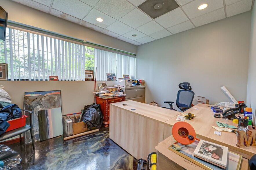 More Photos Of 185 Route 109, West Babylon Warehouse For Sale
