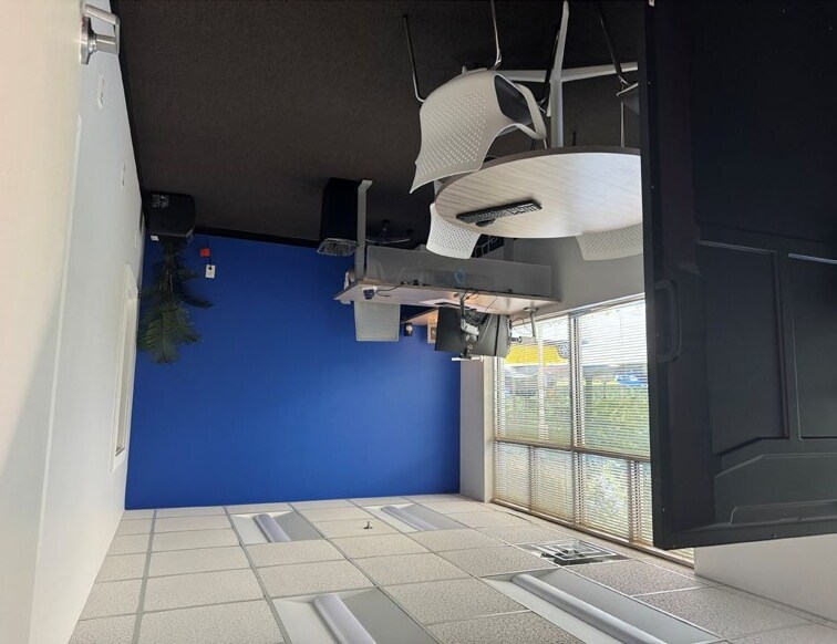 More Photos Of 3025 Chastain Meadows Pkwy, Marietta Warehouse For Lease