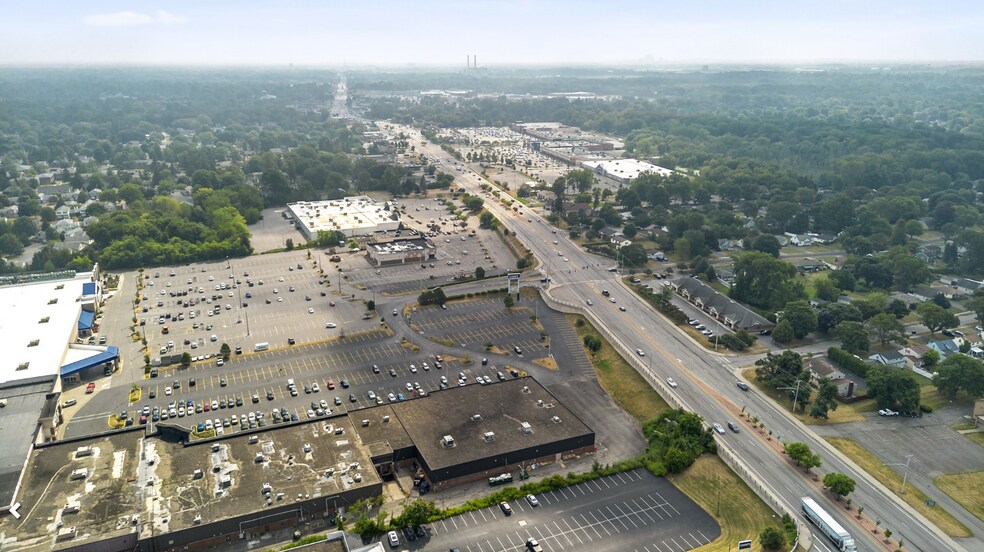 More Photos Of 3160 W Ridge Rd, Rochester Storefront For Sale
