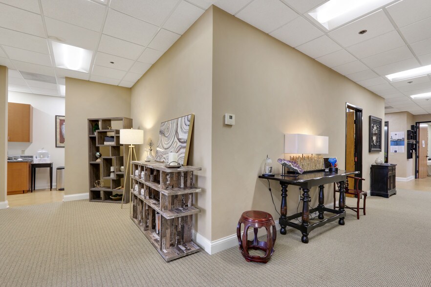 More Photos Of 27611 La Paz Rd, Laguna Niguel Office For Lease