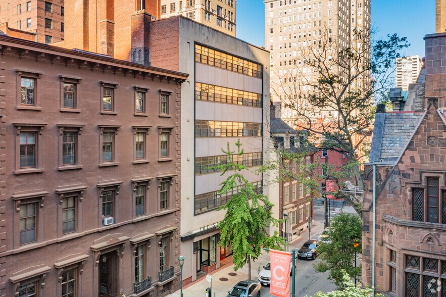 Primary Photo Of 1624-1628 Locust St, Philadelphia Office For Lease
