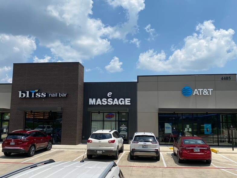 More Photos Of 4405 Williams Dr, Georgetown Storefront Retail Office For Lease
