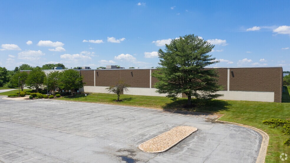 More Photos Of 6720 Baymeadow Dr, Glen Burnie Warehouse For Lease