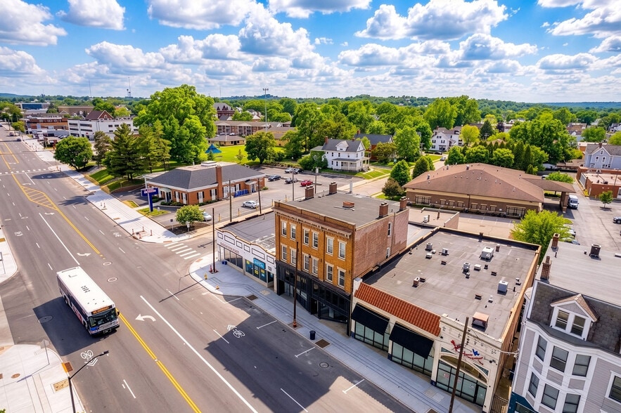 More Photos Of 4539 Montgomery Rd, Cincinnati Storefront Retail Residential For Lease