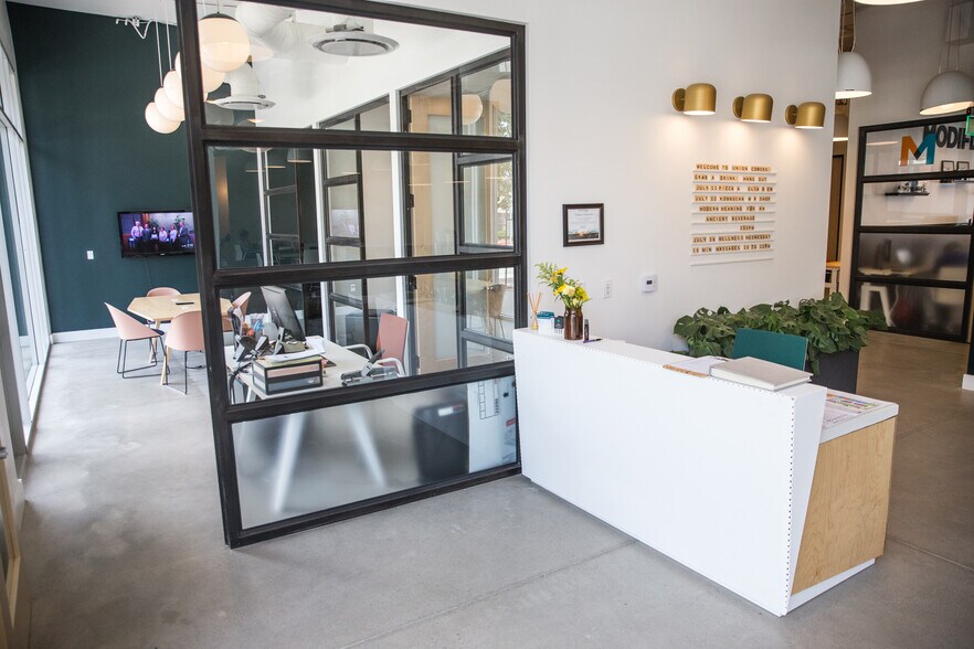 More Photos Of 210 E Barham Dr, San Marcos Coworking Space