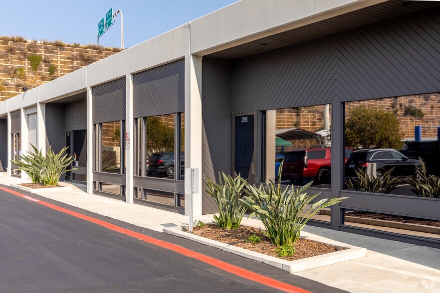 More Photos Of 11555 Sorrento Valley Rd, San Diego Unknown For Lease
