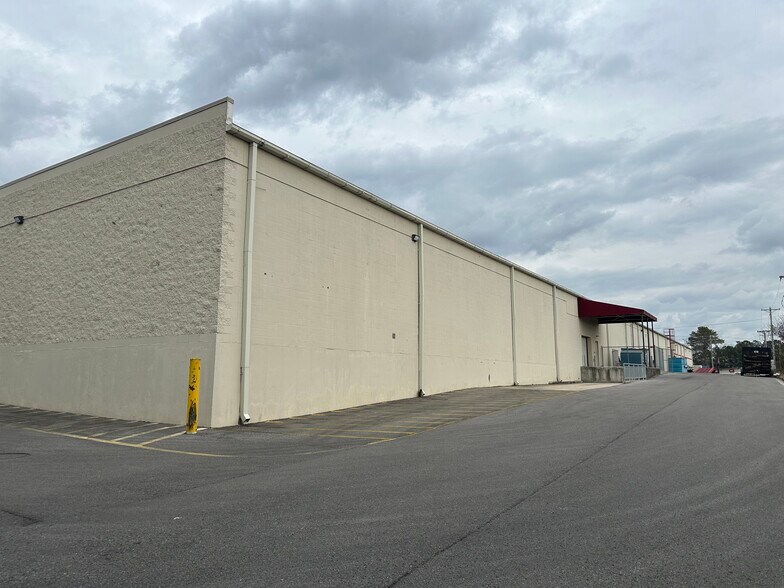 More Photos Of 1731 2nd Ave SW, Cullman General Retail For Sale