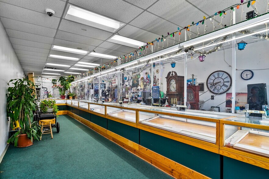 More Photos Of , Roxbury Unknown For Sale