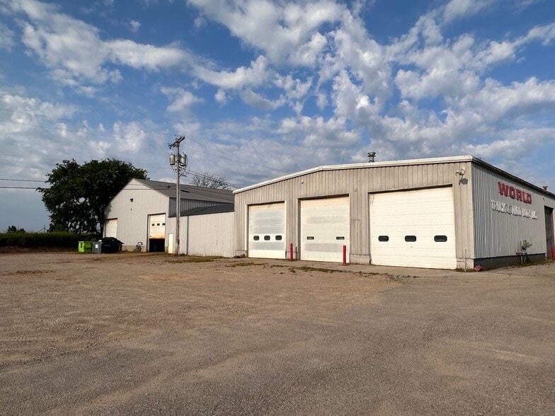 Primary Photo Of 3945 S Blue Star Dr, Traverse City Service For Lease