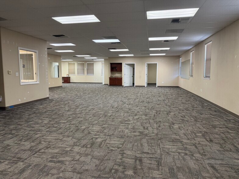More Photos Of 2623 Forest Ave, Chico Office For Sale