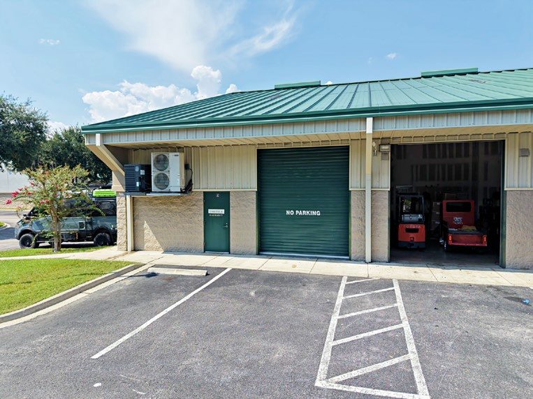 More Photos Of 3653 Regent Blvd, Jacksonville Flex For Sale