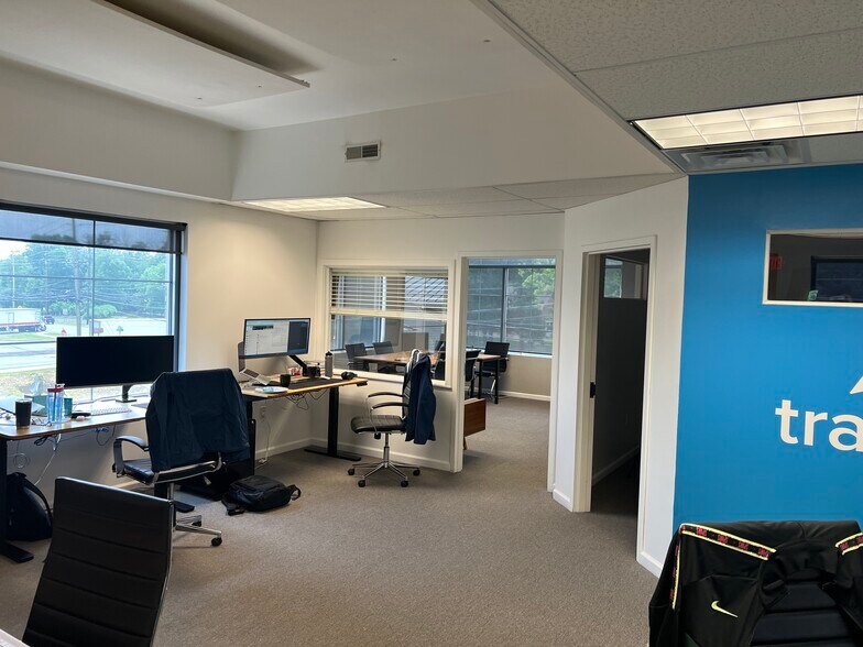 More Photos Of 21 NJ-31, Pennington General Retail For Lease