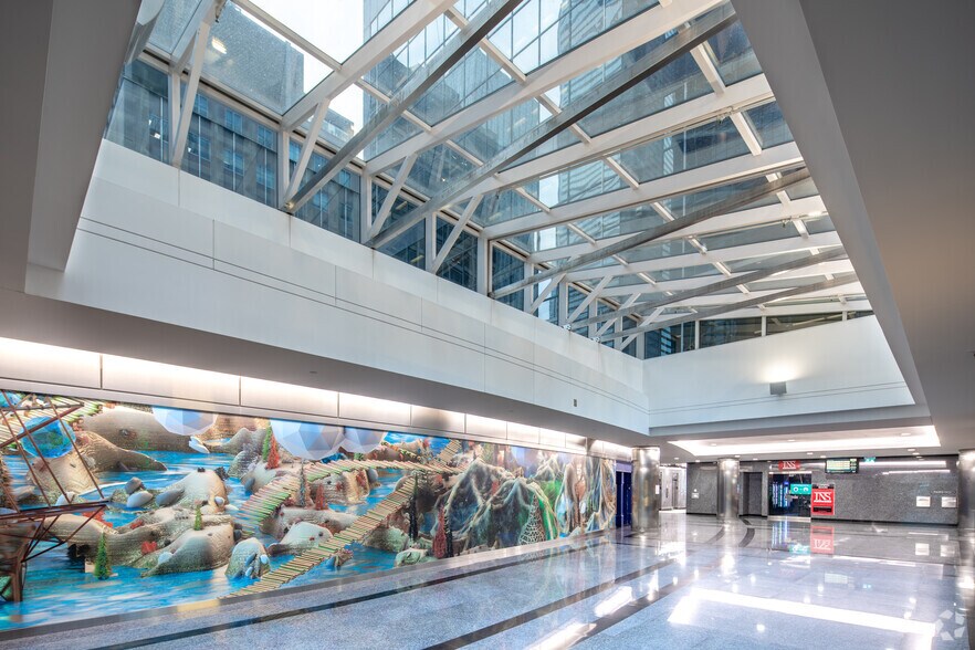 More Photos Of 150 York St, Toronto Office For Lease