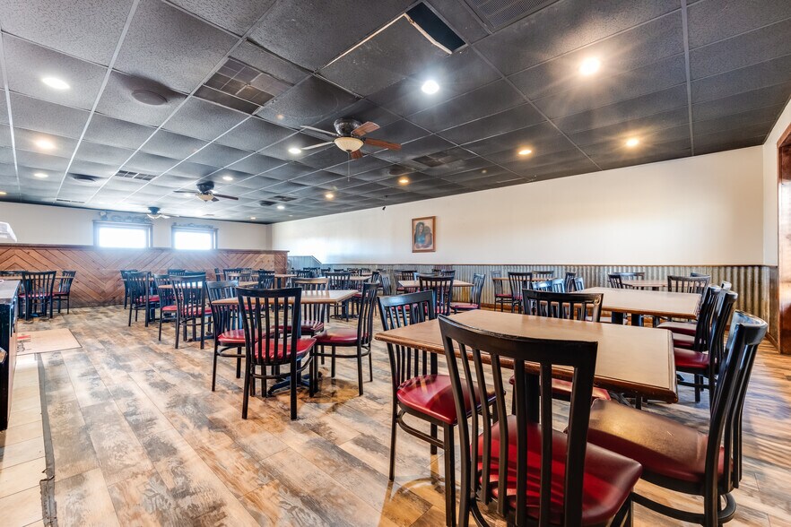 More Photos Of 7789 US-83, Wheeler General Retail For Sale