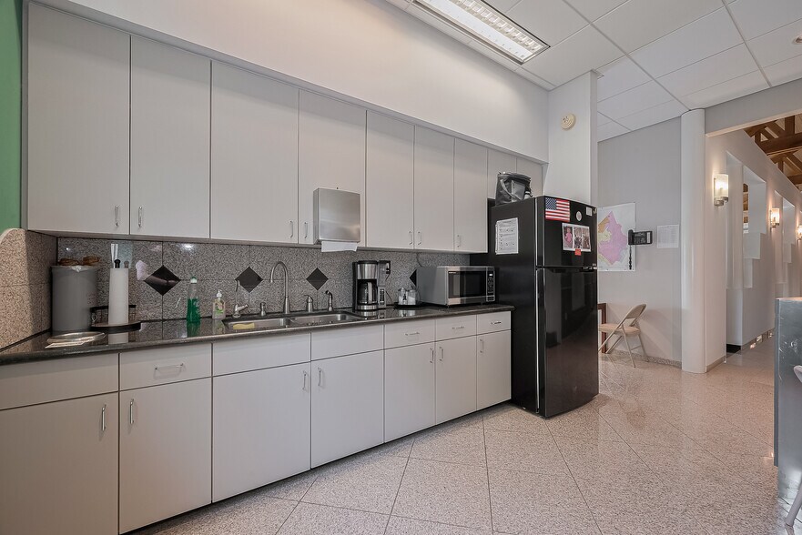 More Photos Of 19855 Greenwind Chase Dr, Houston Medical For Lease