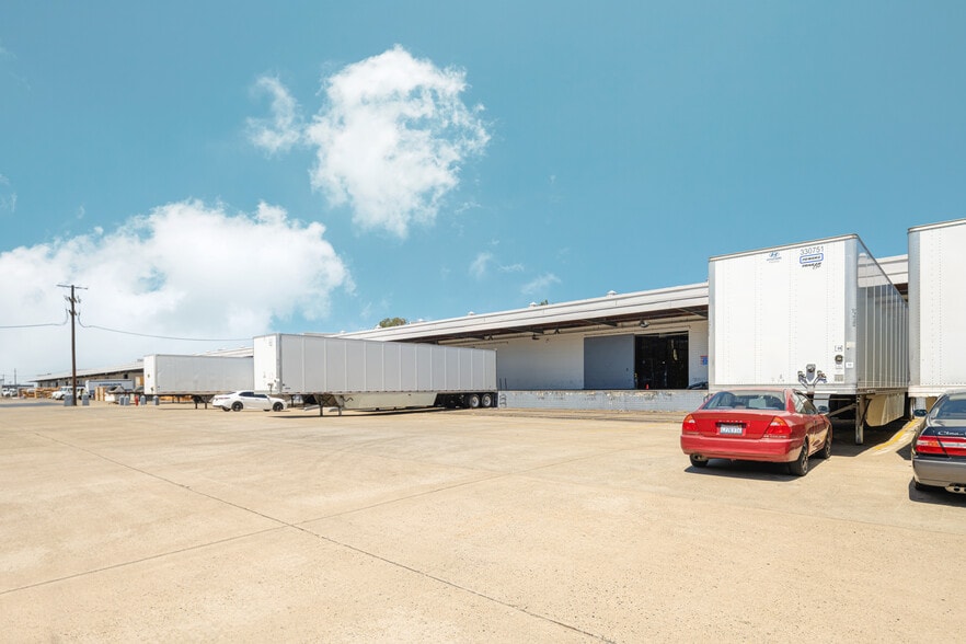 More Photos Of 8200-8250 Ferguson Ave, Sacramento Unknown For Lease