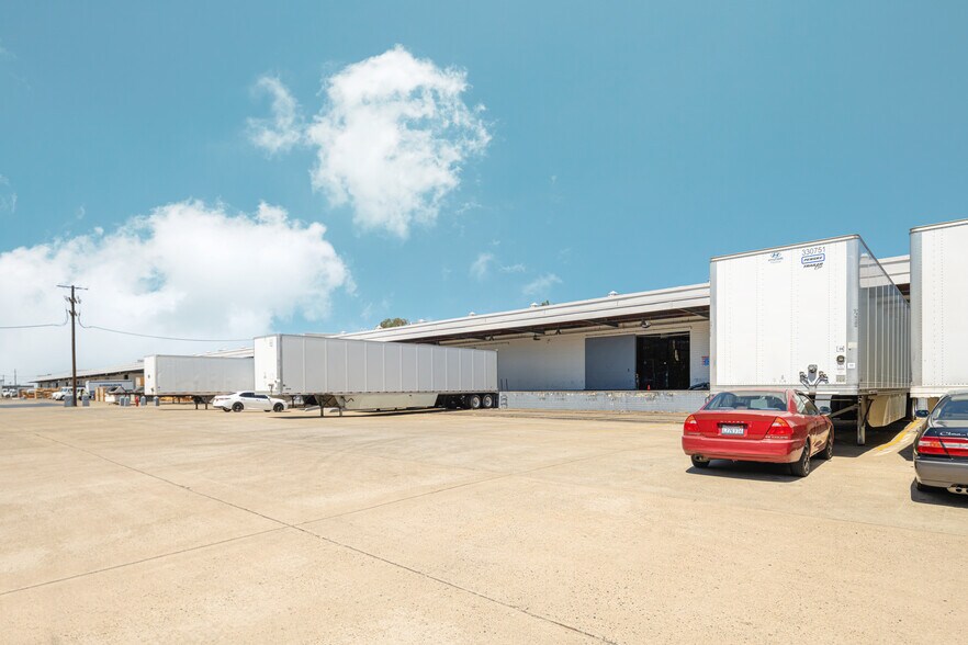 More Photos Of 8200-8250 Ferguson Ave, Sacramento Unknown For Lease