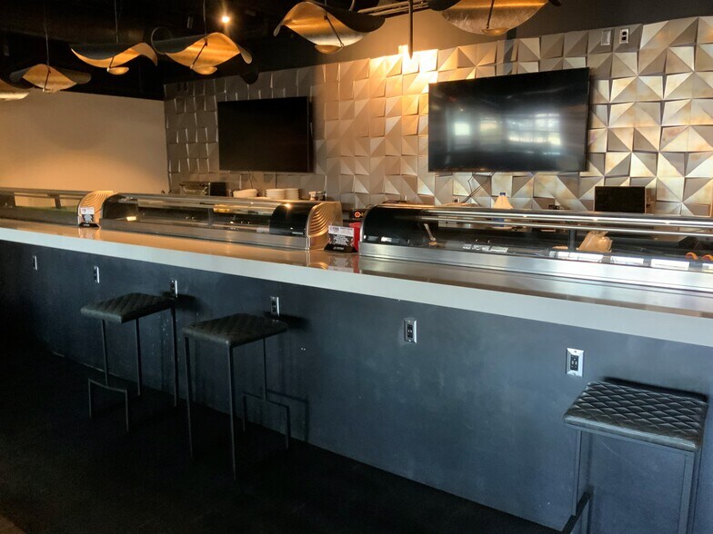 More Photos Of 5538 N 7th St, Phoenix Restaurant For Lease