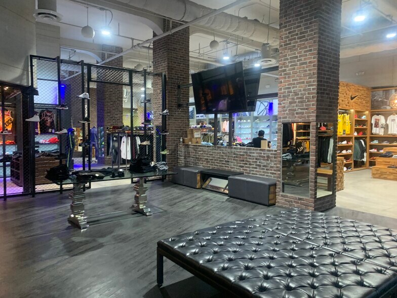 More Photos Of 743-745 S Broadway, Los Angeles Loft Creative Space For Sale