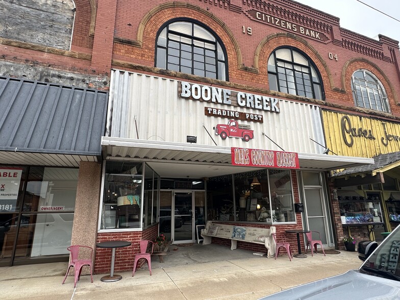 Primary Photo Of 414 W Main St, Henryetta Storefront Retail Office For Sale