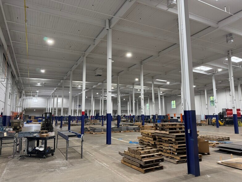 More Photos Of 315 E Main St, Elkin Industrial For Sale