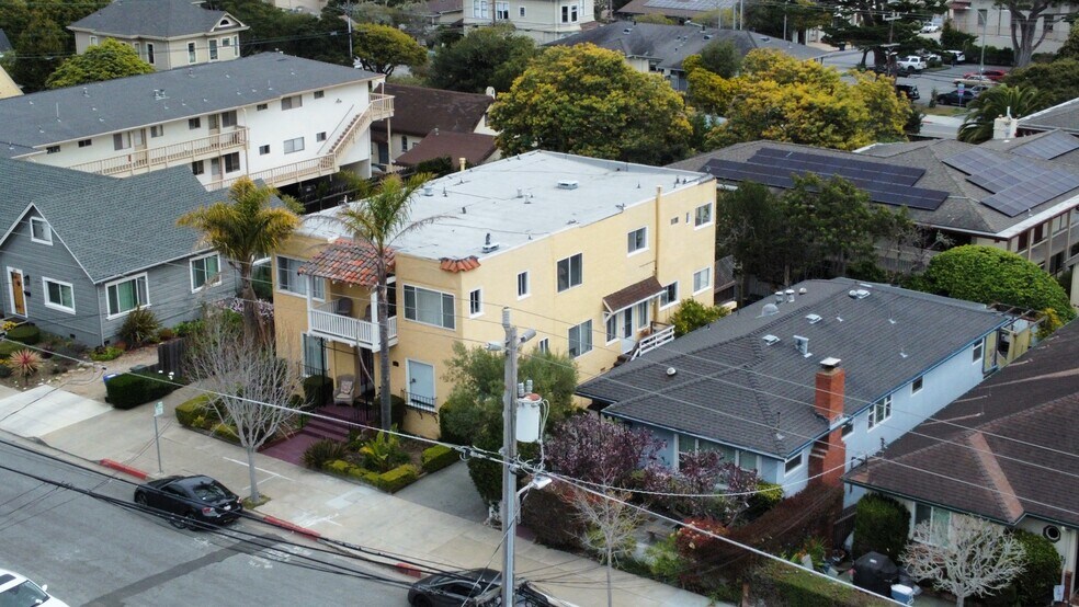 More Photos Of 429 Larkin St, Monterey Apartments For Sale