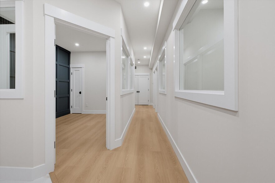 More Photos Of 572 Route 6, Mahopac Medical For Lease