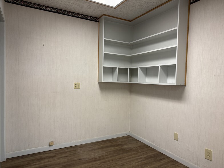 More Photos Of 40 N McDow St, Susanville Industrial For Sale