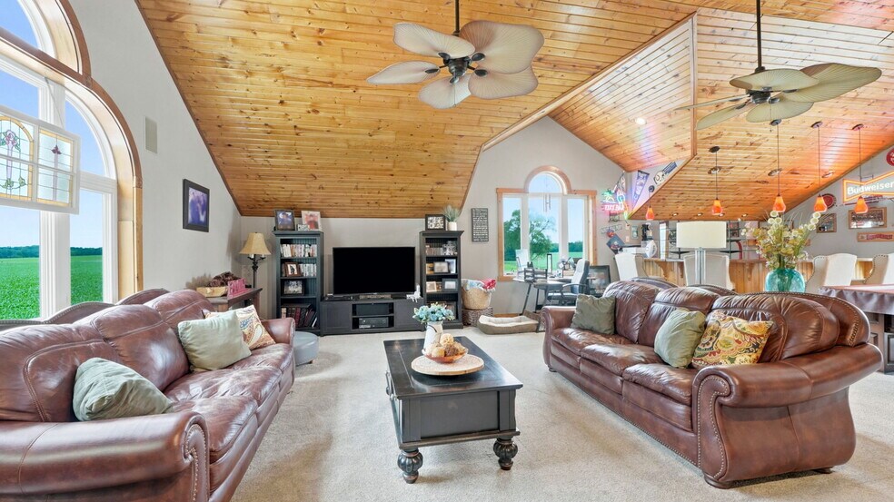More Photos Of 5920 N 200 E, Leesburg Hospitality For Sale