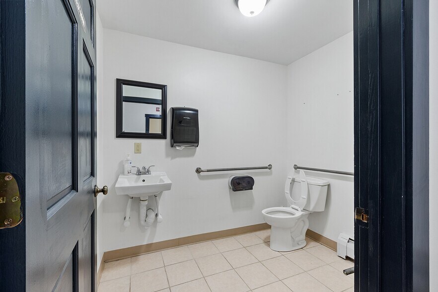 More Photos Of 1123 South St, Fitchburg Restaurant For Sale