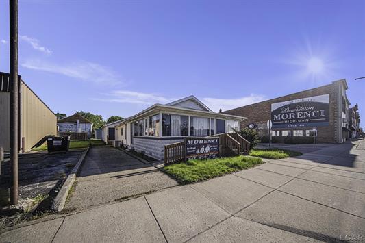 More Photos Of 113 W Main St, Morenci Freestanding For Sale