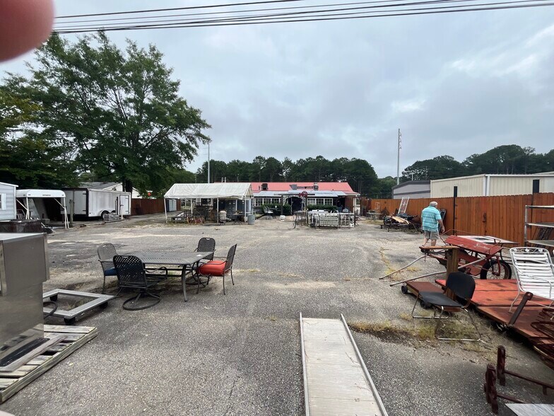 More Photos Of 8111 Highway 119, Alabaster Freestanding For Sale