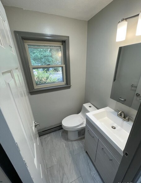 More Photos Of 23-36 Pine Crest Ridge, Woodstock Apartments For Sale