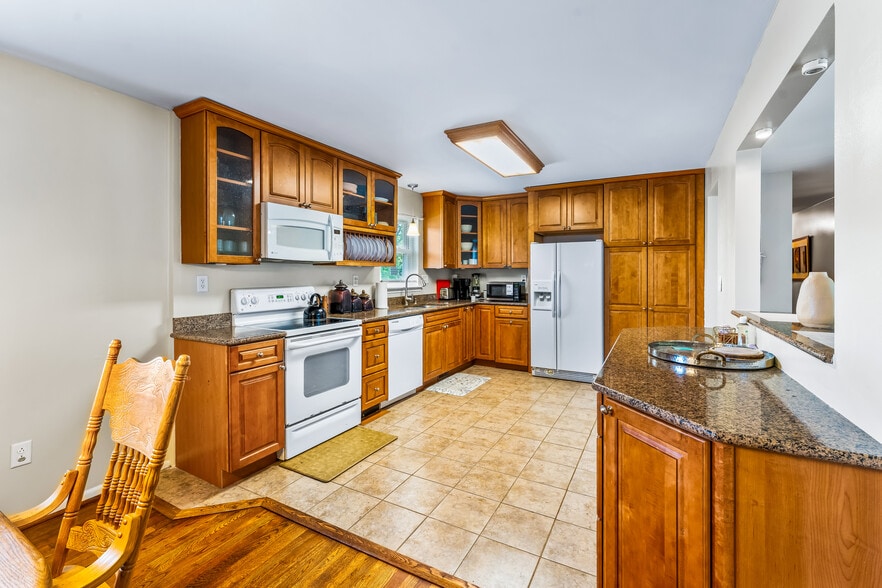 More Photos Of 208 Prenton St, Upper Marlboro Healthcare For Sale