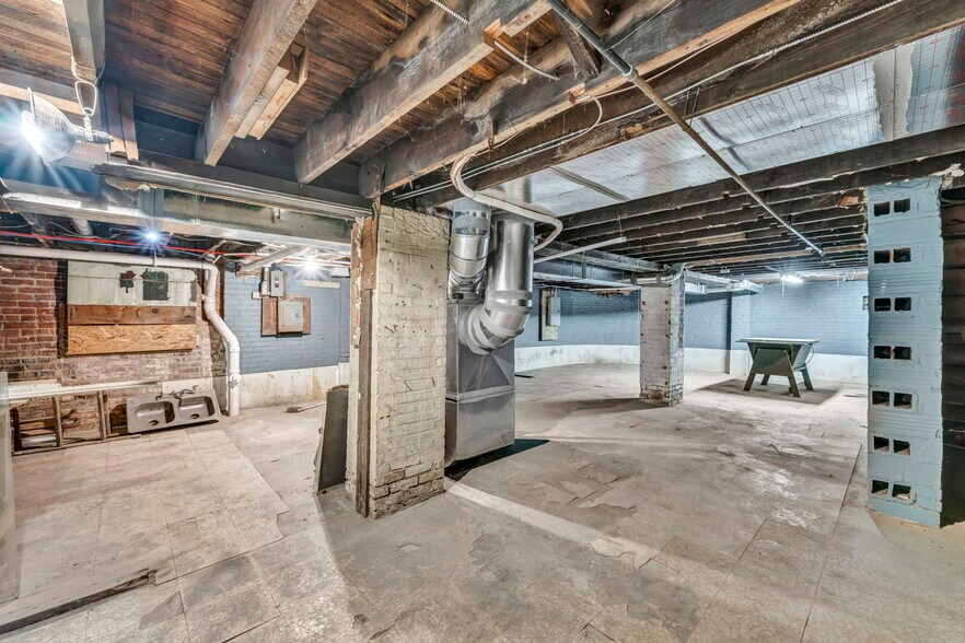 More Photos Of 3471 W 41st St, Cleveland Storefront Retail Residential For Lease
