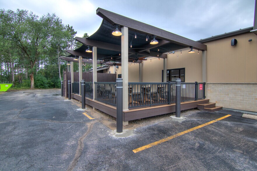 More Photos Of 300 Gebhardt Rd, Black River Falls Restaurant For Sale