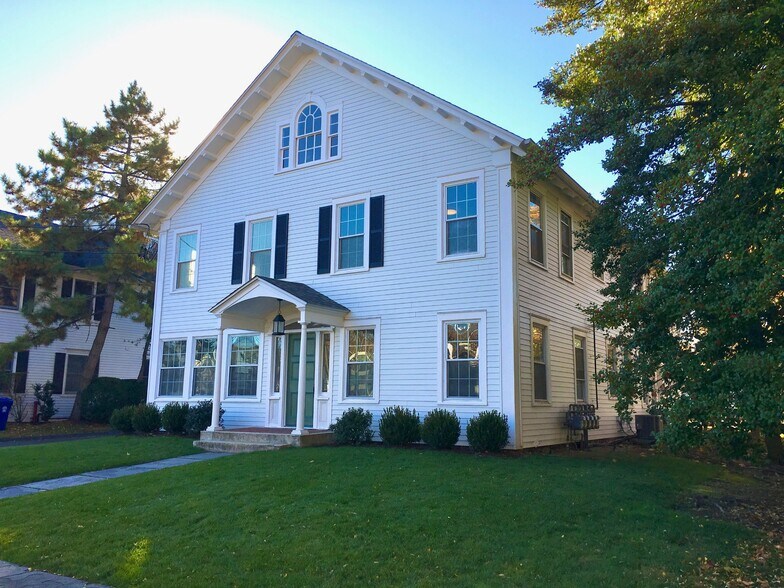 Primary Photo Of 2 Park St, Norwalk Apartments For Sale