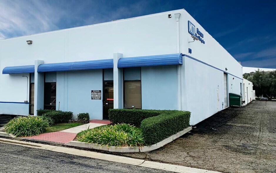 More Photos Of 519-525 W Terrace Dr, San Dimas Warehouse For Lease