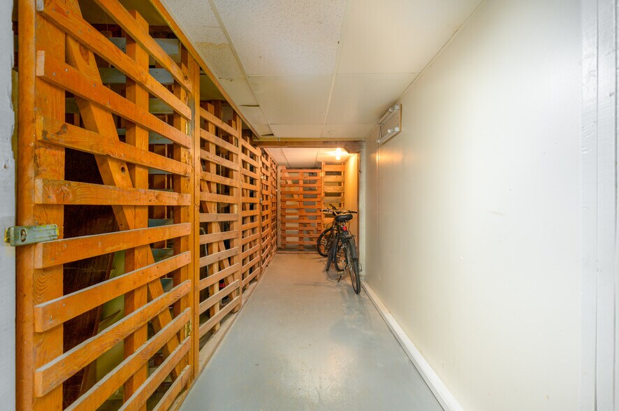 More Photos Of 9452 Fletcher St, Chilliwack Apartments For Sale