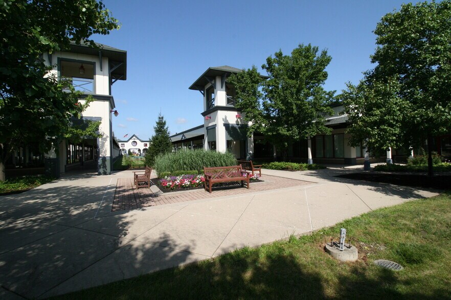 More Photos Of 9301 S Innovation Dr, Daleville Office For Sale