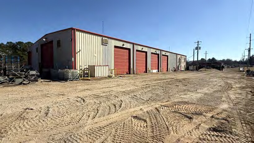 More Photos Of 2103 E SH 31, Kilgore Warehouse For Sale
