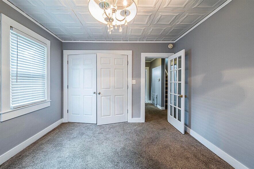 More Photos Of 1128 Magnolia St, Bowling Green Office Residential For Sale