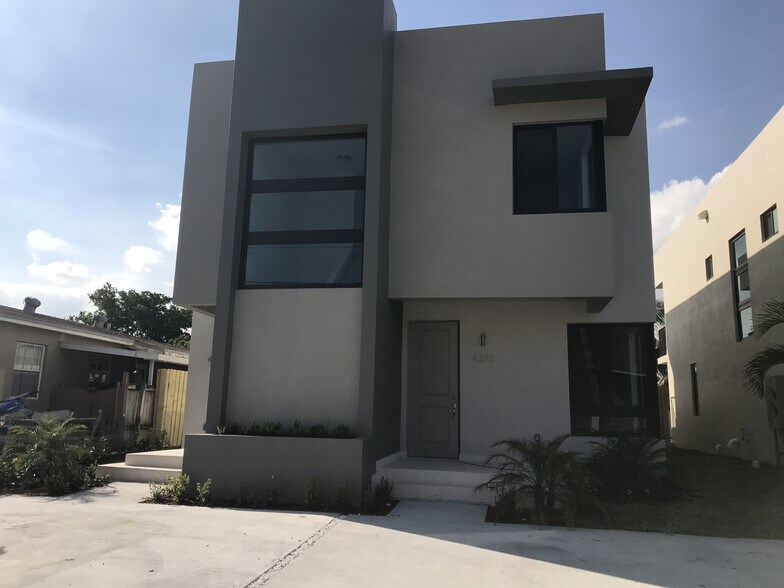 More Photos Of 4364 E 10th Ave, Hialeah Apartments For Sale