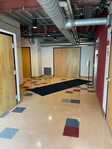 More Photos Of 213-215 W Liberty St, Ann Arbor Office Residential For Lease