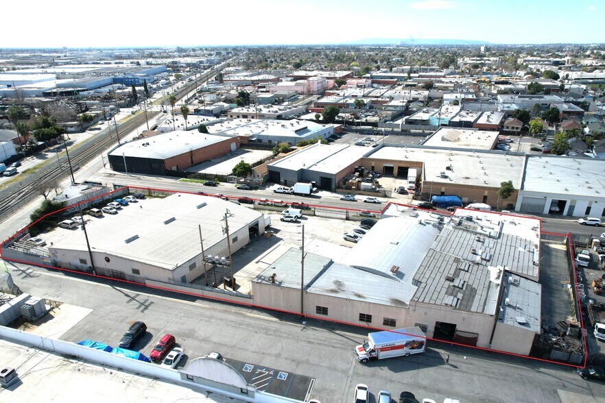 More Photos Of 1623-1643 E 22nd St, Los Angeles Warehouse For Lease
