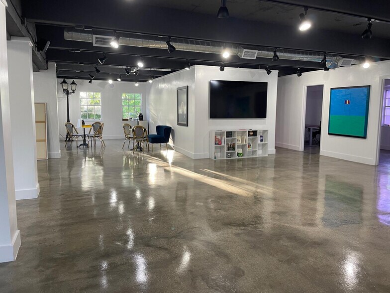 More Photos Of 5999 Biscayne Blvd, Miami Office For Lease