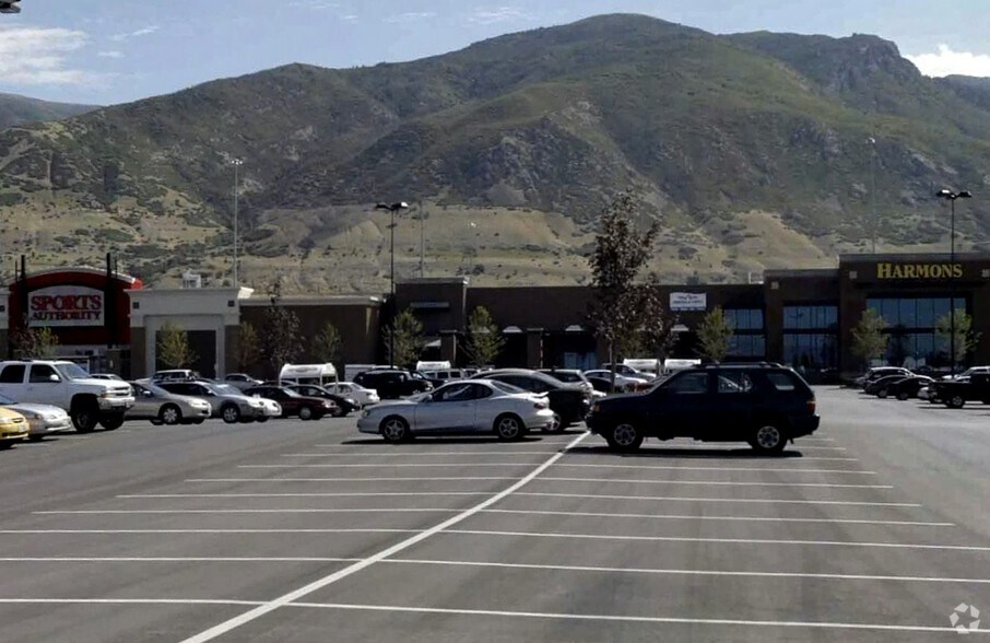 More Photos Of 200-260 N Station Pky, Farmington Coworking Space