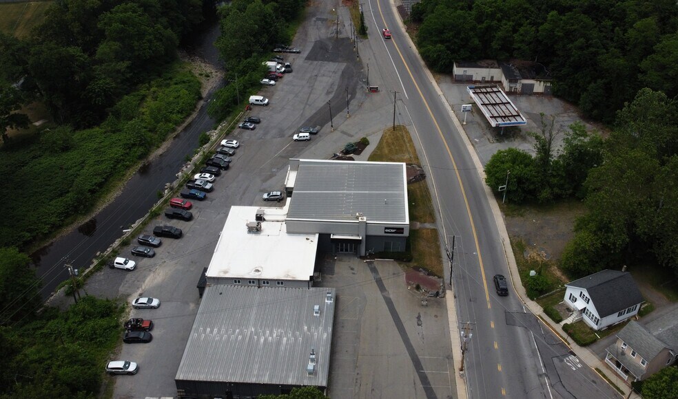 More Photos Of 301 N 9th St, Stroudsburg Auto Dealership For Lease