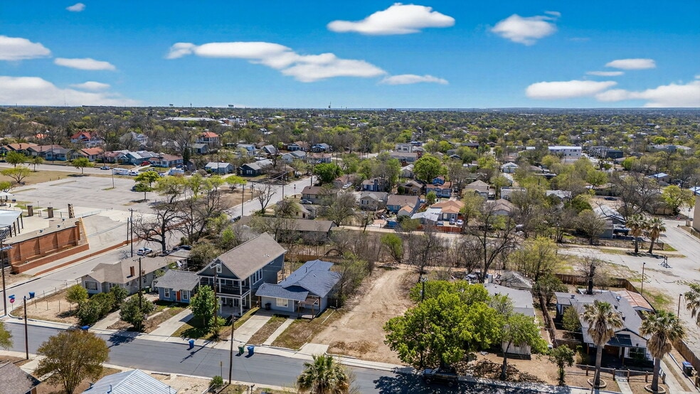 More Photos Of 920 Martin Luther King Dr, San Antonio Land For Sale